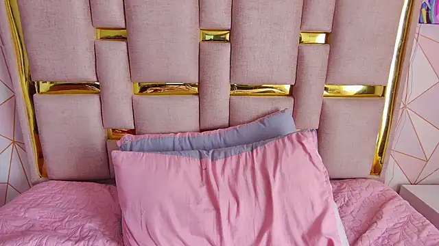 nina carther online show from March 19, 2:21 pm