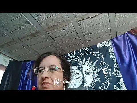 liriomilf online show from November 26, 7:04 pm