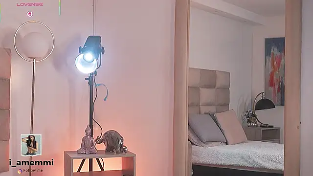 emma brooks1 online show from September 27, 9:00 pm