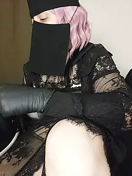 -Arab milf- online show from July 13, 8:09 pm
