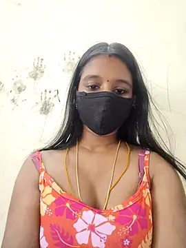 Cuteemoon online show from April 2, 11:08 am