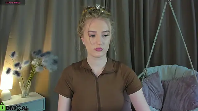 Stacy River online show from April 24, 9:34 am