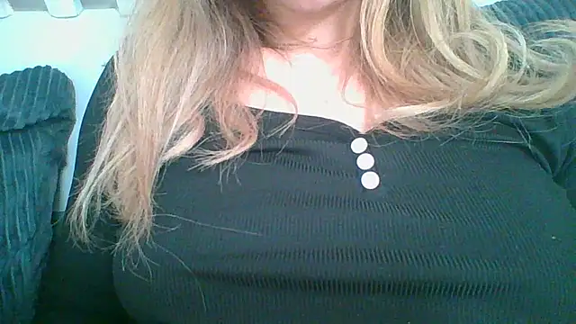 Emma 99 online show from November 22, 10:07 am