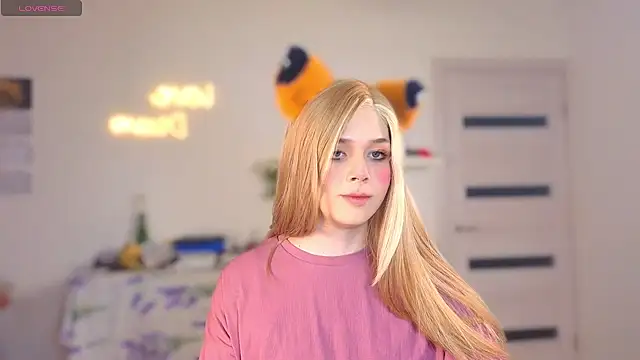  yourFoxy  online show from October 12, 2:19 pm