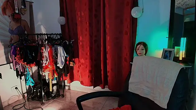 TinnaDawsom online show from January 17, 1:57 am