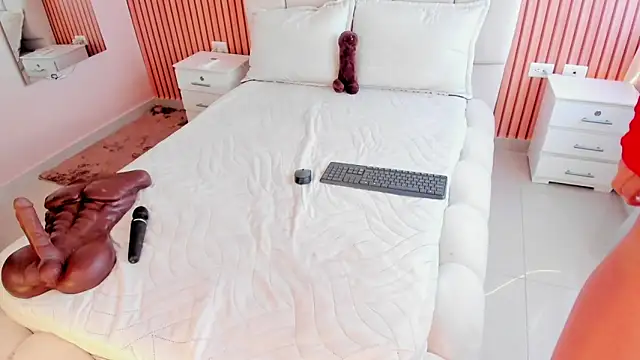 SofiiSweet  online show from November 13, 1:21 pm