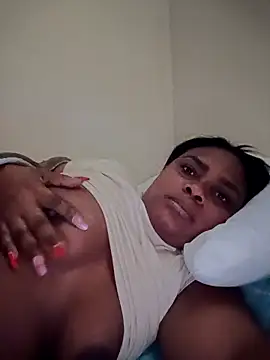 NicolVilla online show from April 20, 1:25 pm