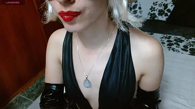 Persefonefire online show from September 14, 9:34 pm