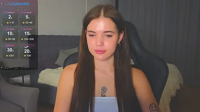 adrianawow1 online show from October 4, 1:22 am