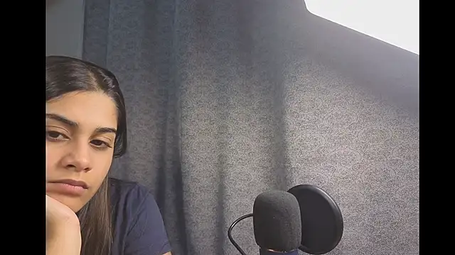 MiaOrtizCam online show from February 9, 1:30 am