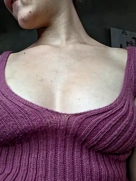 HelenHoltz online show from October 2, 7:08 pm