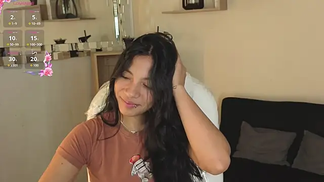 Saray reyes online show from December 1, 11:47 am