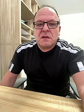 coupleLatinaLovers online show from January 14, 12:10 pm