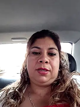 Laura-Hernandez online show from March 12, 5:04 pm