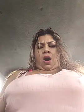 Laura-Hernandez online show from December 21, 2:54 pm