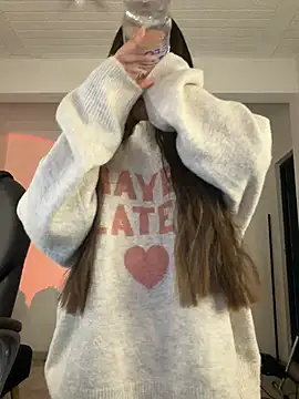 aly golden  online show from March 2, 10:55 am