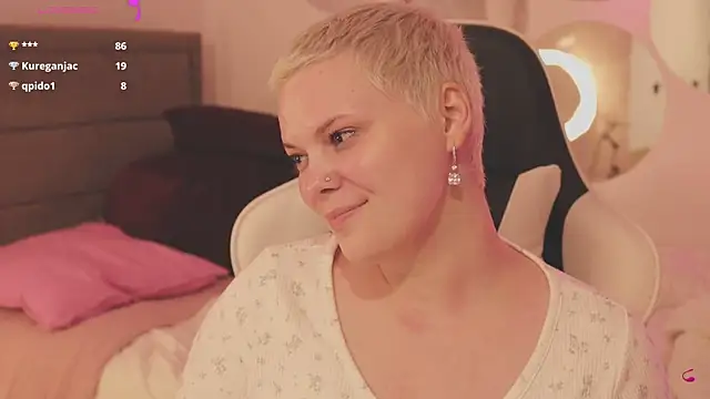 LikaBerry1 online show from January 15, 6:36 pm