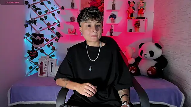 ZuryRamirez  online show from November 6, 10:37 pm