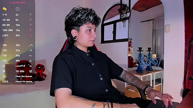 ZuryRamirez  online show from June 4, 5:28 pm