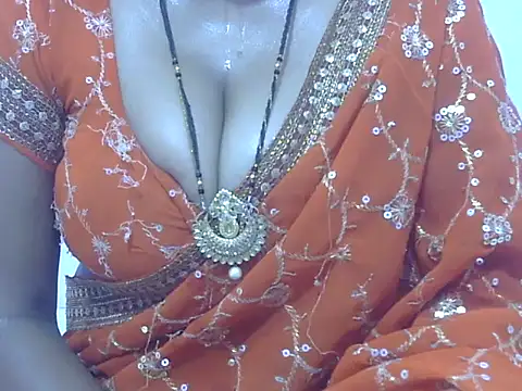 HOT-SEEMAA online show from April 27, 7:33 pm