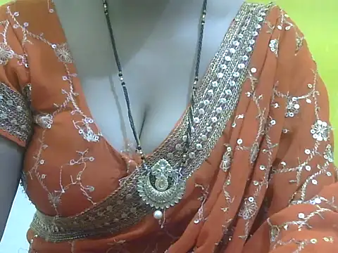 HOT-SEEMAA online show from June 7, 3:24 am
