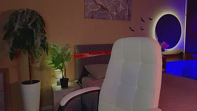 likeamoss online show from October 24, 2:13 pm