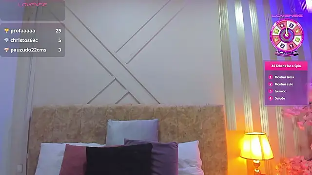 ashley  foxx  online show from January 10, 6:34 pm