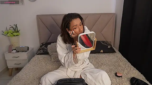 Bonnieshyy online show from August 2, 8:34 pm