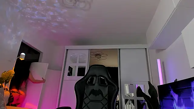 Ivy belle online show from November 28, 5:54 am