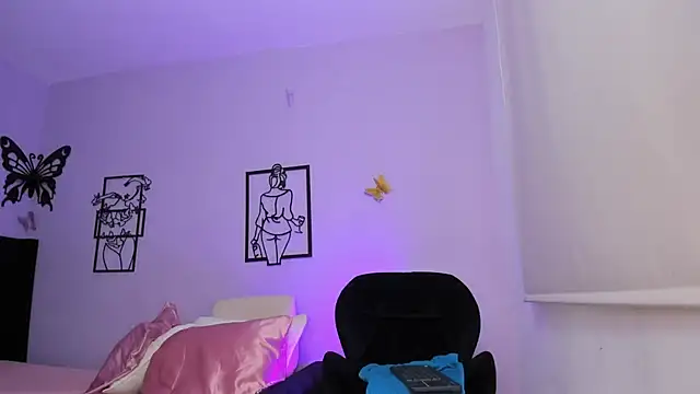 Allison-Bell1 online show from October 3, 8:58 pm