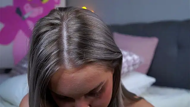 AftonConnett online show from October 12, 5:32 am