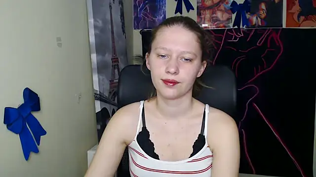 StellaCRL online show from April 7, 12:18 pm