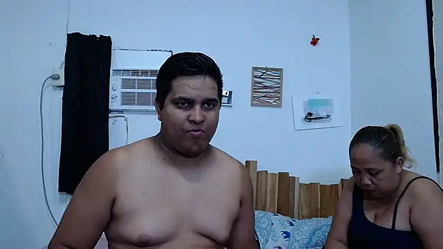 lucasandSofi online show from November 20, 3:07 am