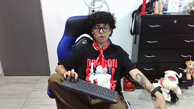 thomascooper7 online show from March 2, 1:49 am