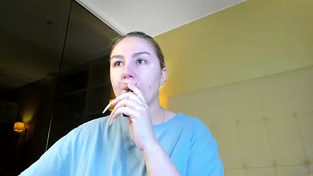 Debbie Taylor online show from September 19, 4:06 pm