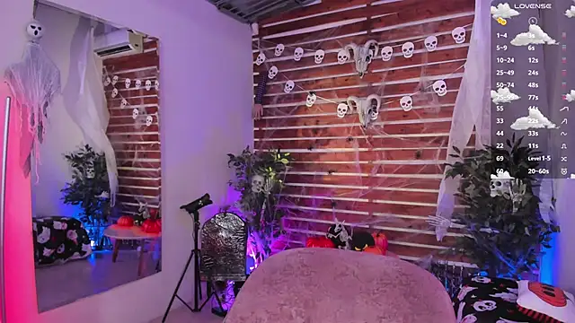 Sapphire Venuss online show from November 1, 12:15 am