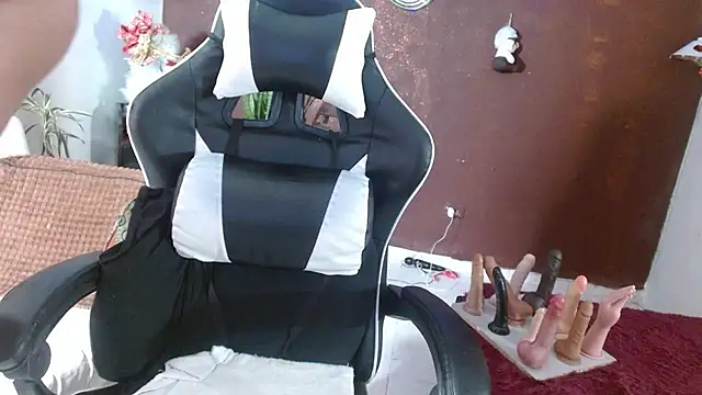 PervertedMature online show from December 3, 2:58 am