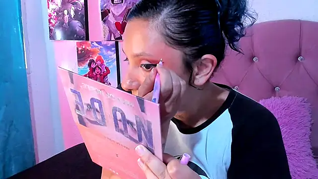 Mila nixon02 online show from April 26, 5:21 pm