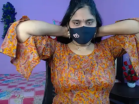 Hot Maleka online show from April 2, 4:37 pm