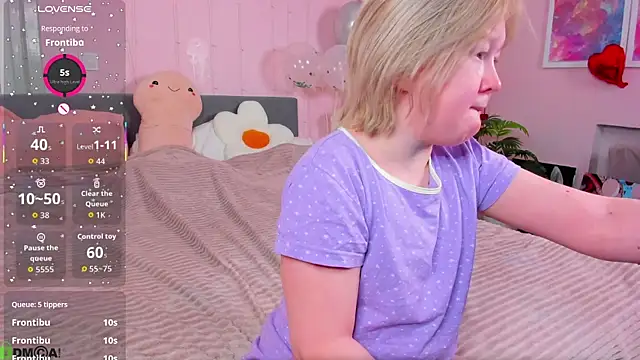 Sara Robinson online show from February 25, 3:16 am