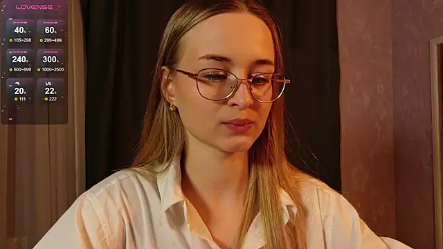 Tiffanyhunt online show from April 3, 3:10 pm