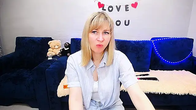 Incredible Ariela online show from April 4, 11:09 am