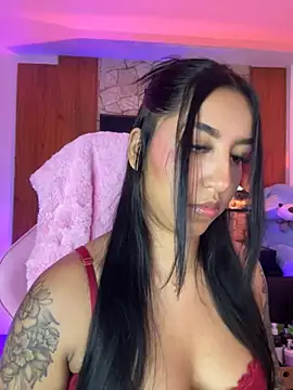 Tamara Roberts1 online show from March 28, 1:05 am