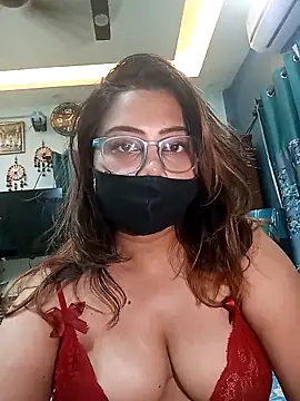 Cute-mona online show from April 12, 8:00 pm