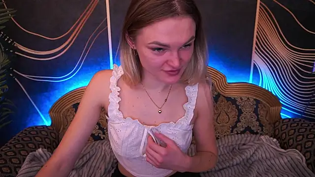 KateSly online show from November 17, 6:47 am