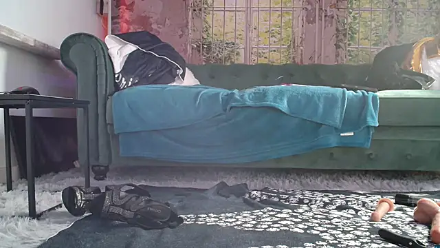 priselvis23 online show from March 28, 8:08 pm