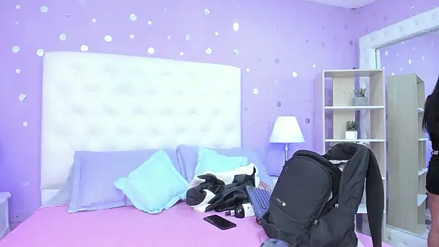 scarlette 15  online show from February 7, 3:21 am