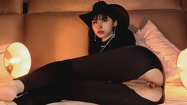 angelinepossy online show from November 15, 9:38 pm