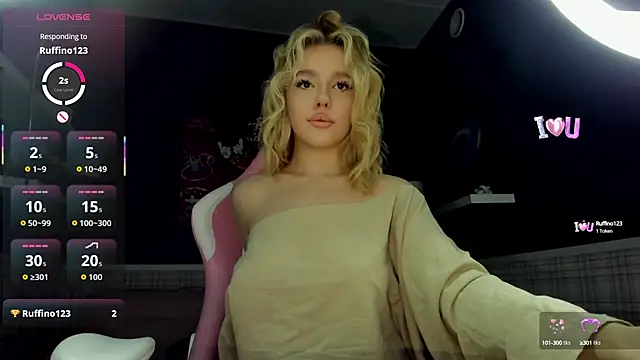 Anna Robinson online show from September 25, 1:15 am