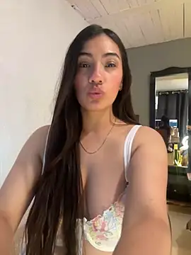 emmily d online show from October 18, 10:00 pm